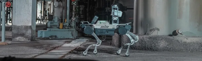 DEEP Robotics X30 на инспекции промышленного объекта
