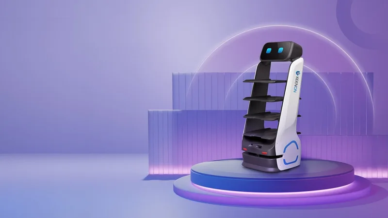 Робот Keenon T9 на подиуме