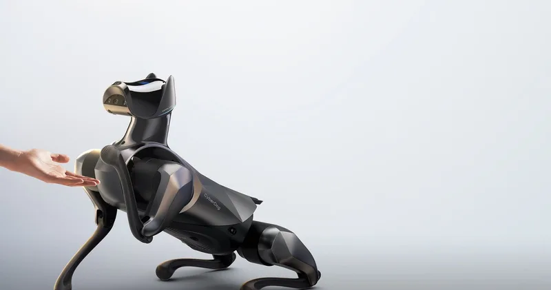Xiaomi CyberDog 2 тянется к руке человека